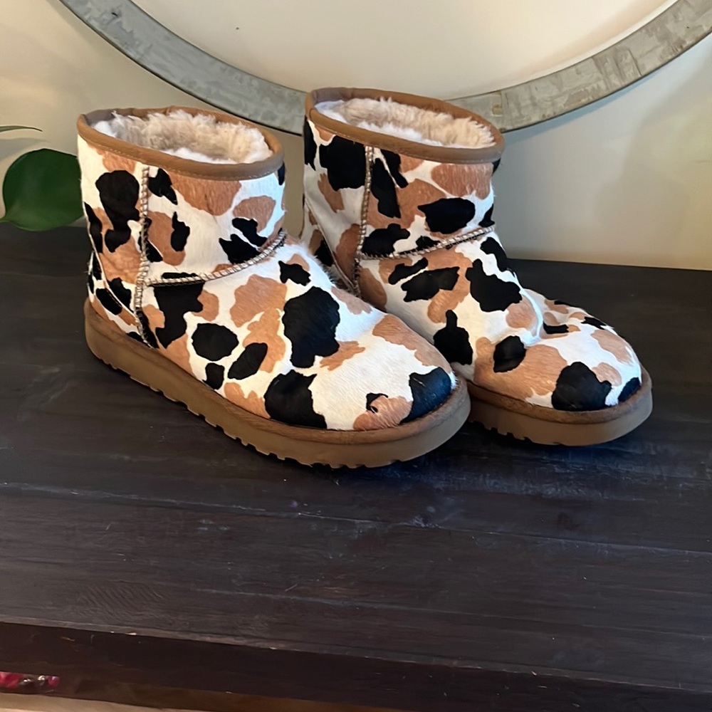 UGG classic mini cow print